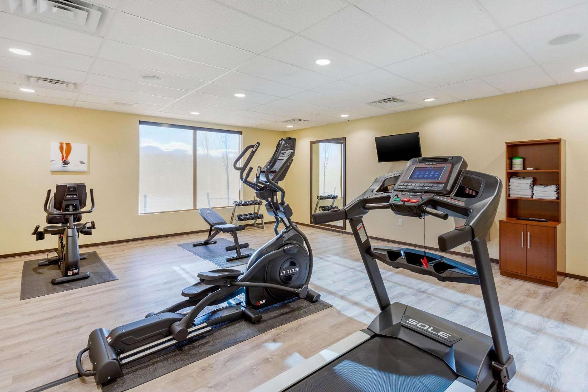 Comfort Suites Burlington Near I-5 Екстер'єр фото