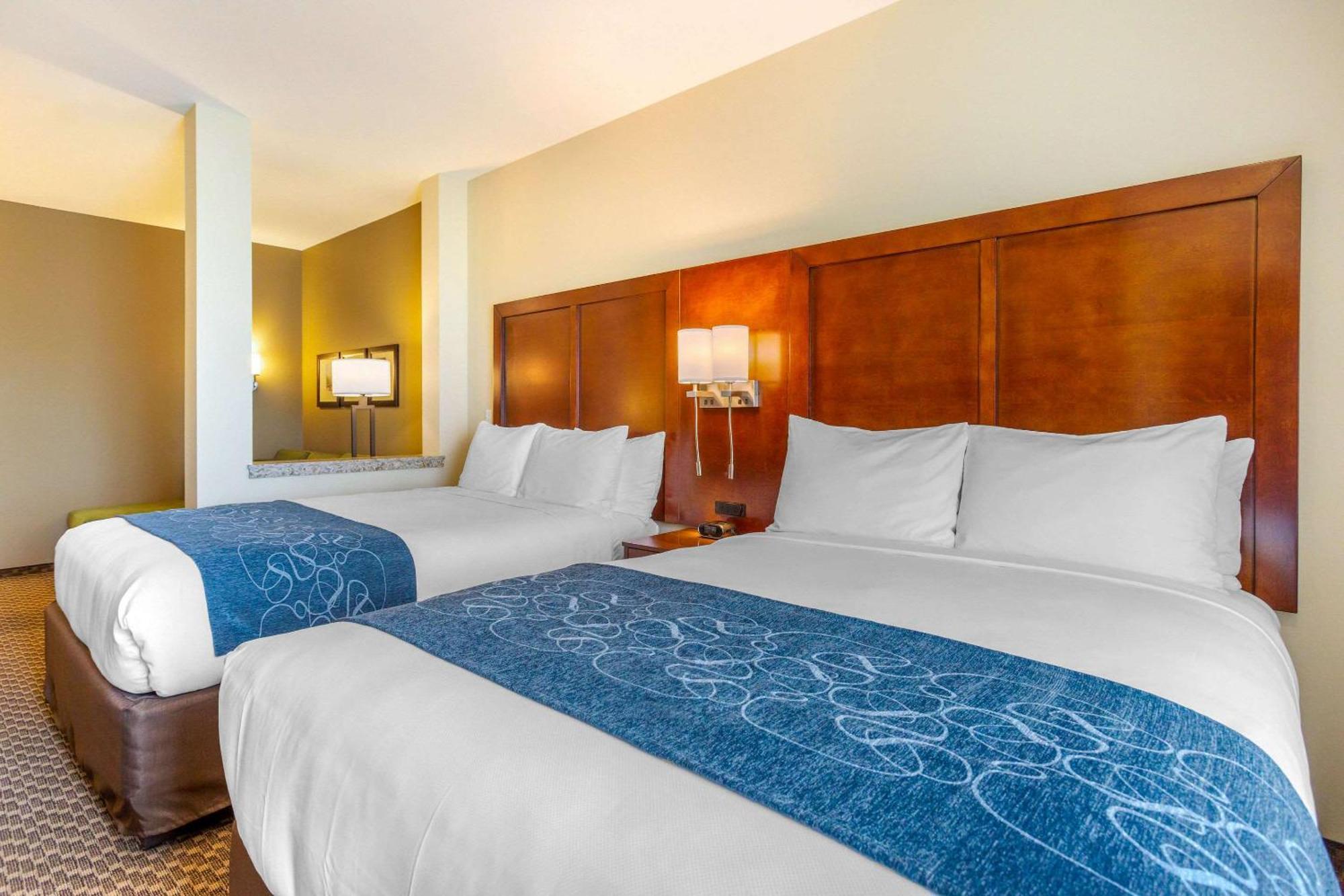 Comfort Suites Burlington Near I-5 Екстер'єр фото
