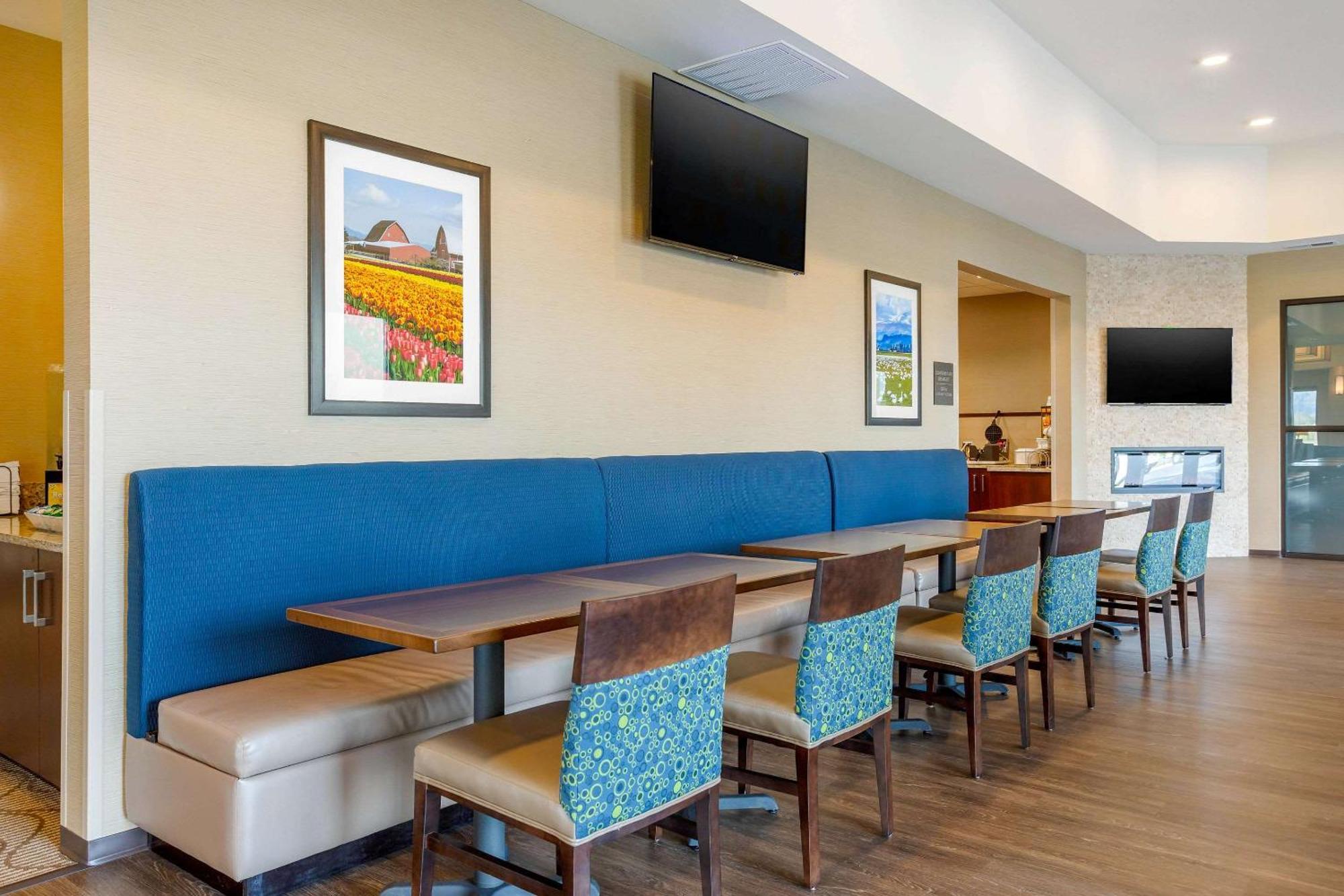 Comfort Suites Burlington Near I-5 Екстер'єр фото