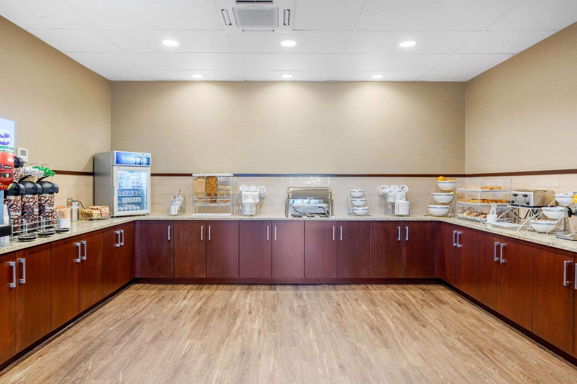 Comfort Suites Burlington Near I-5 Екстер'єр фото
