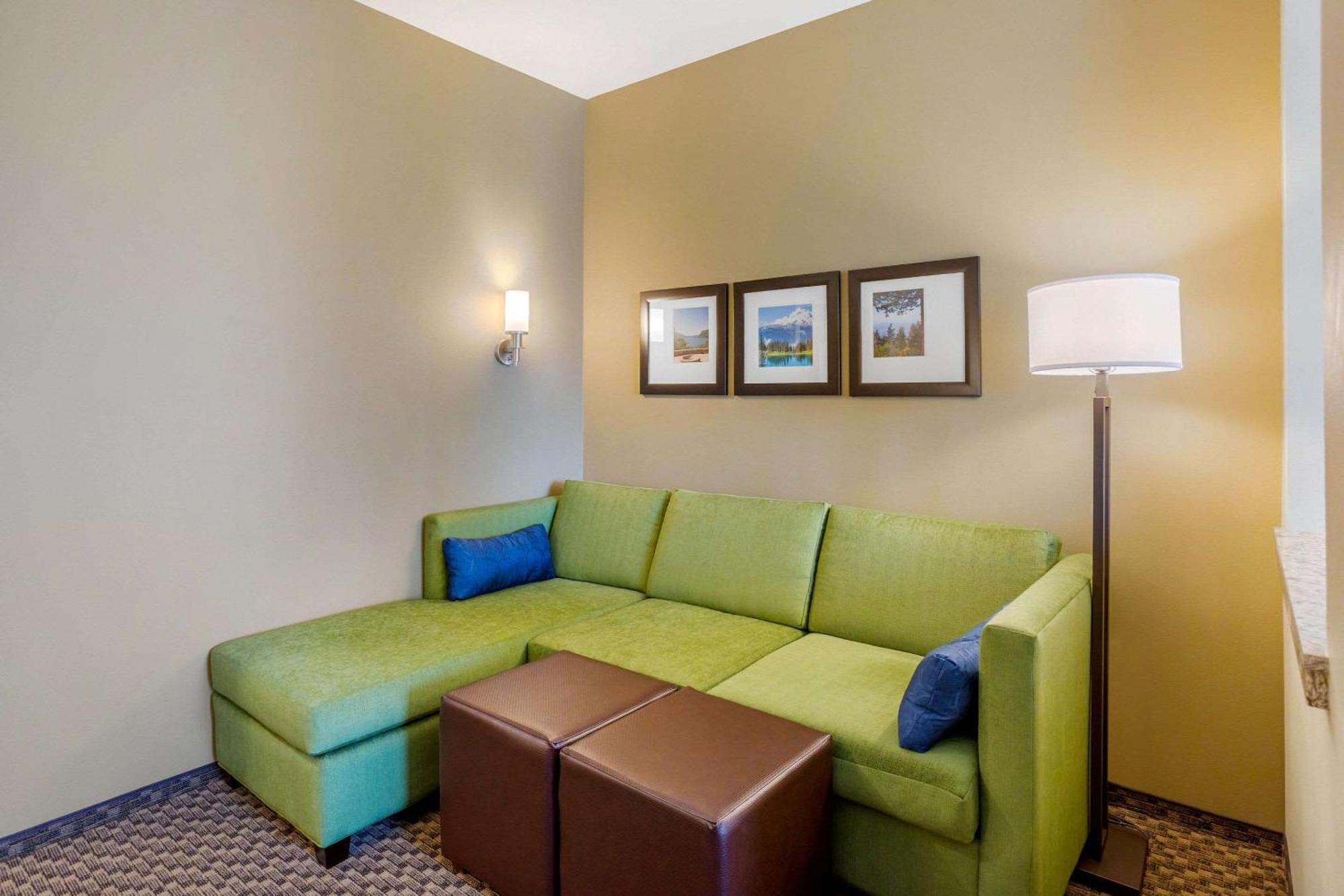 Comfort Suites Burlington Near I-5 Екстер'єр фото