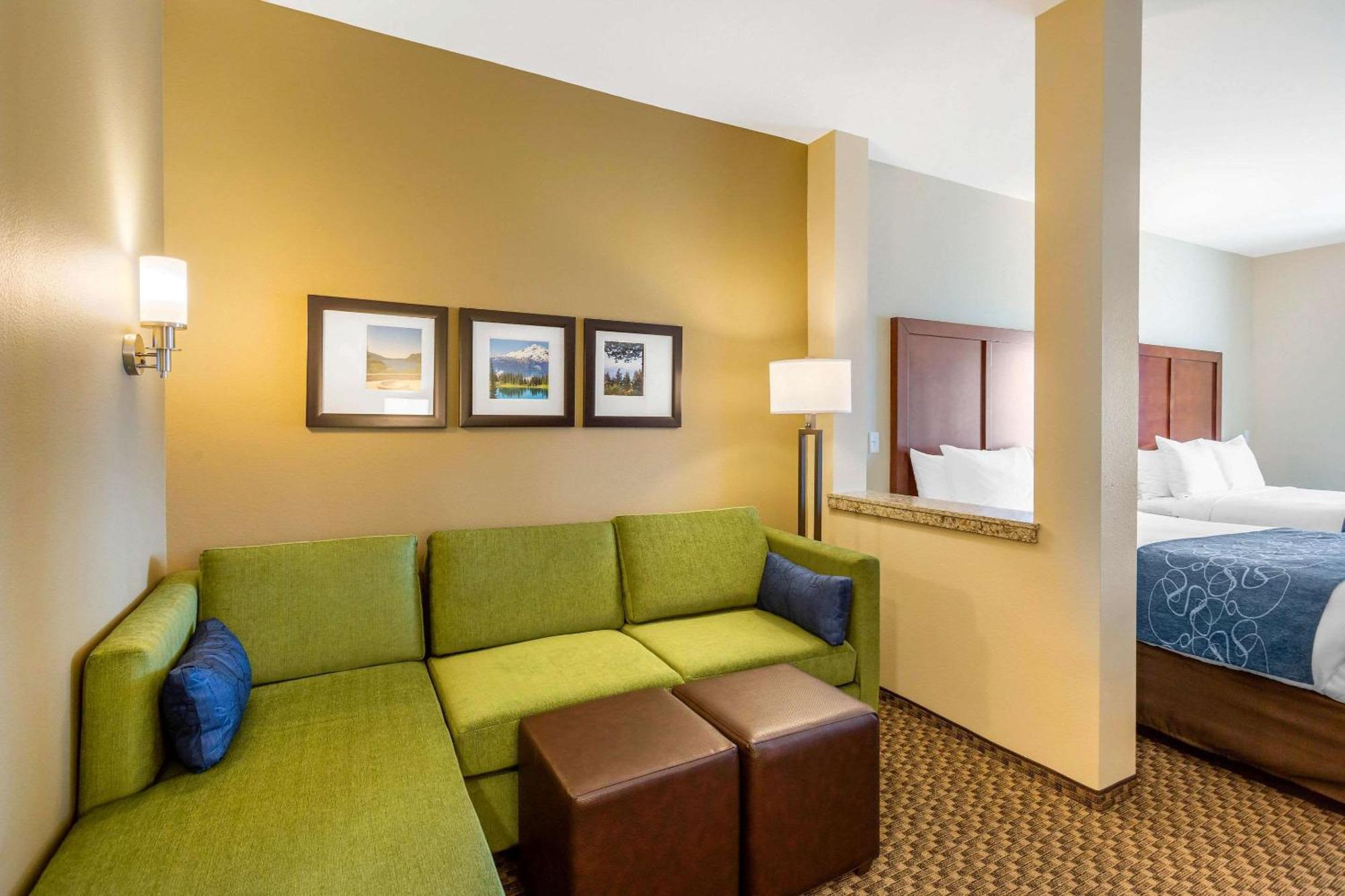 Comfort Suites Burlington Near I-5 Екстер'єр фото