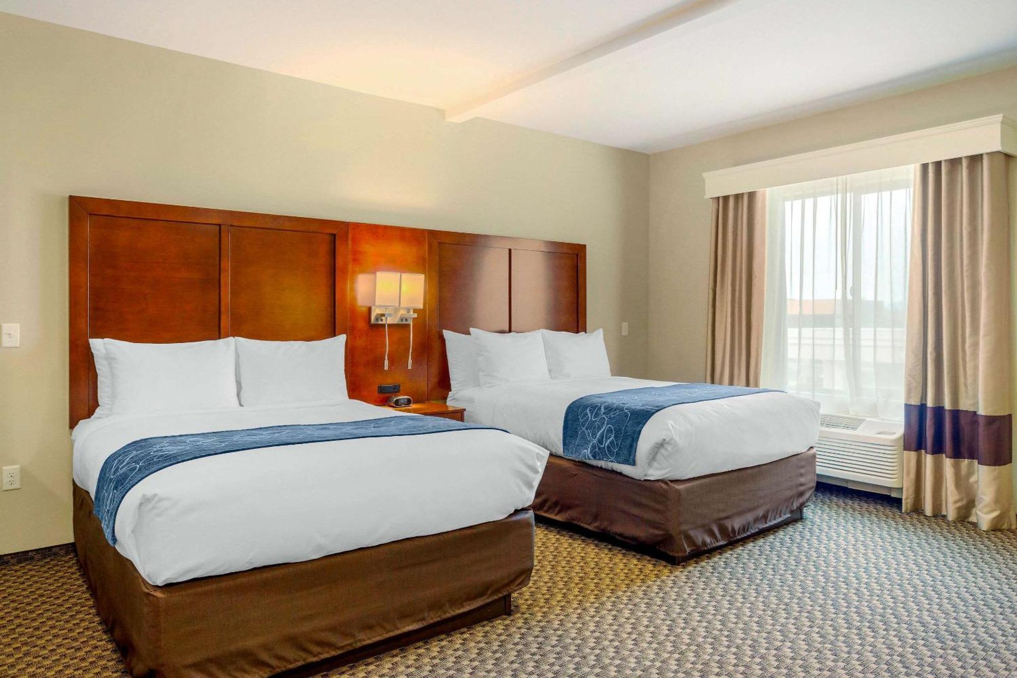 Comfort Suites Burlington Near I-5 Екстер'єр фото