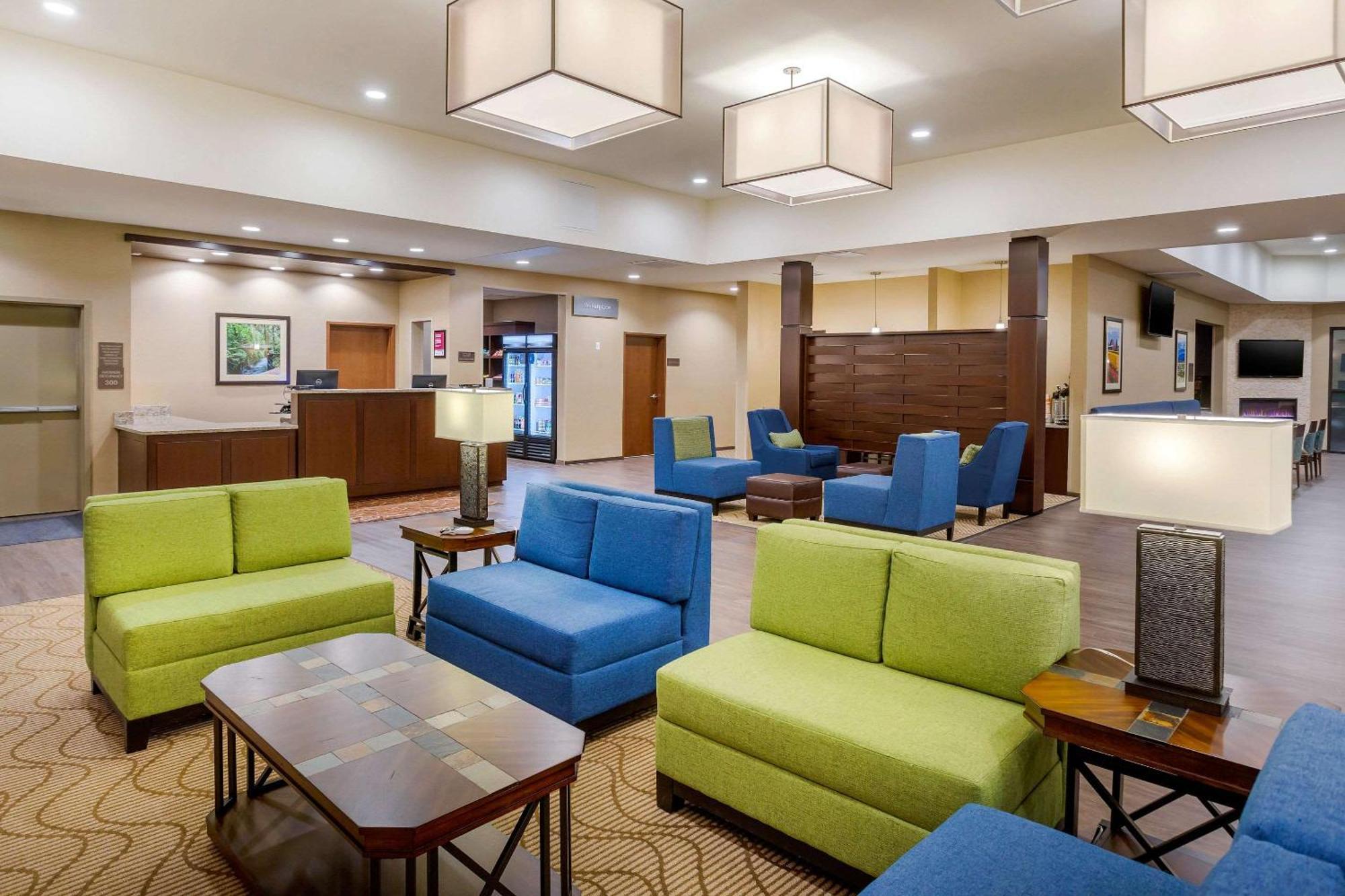 Comfort Suites Burlington Near I-5 Екстер'єр фото