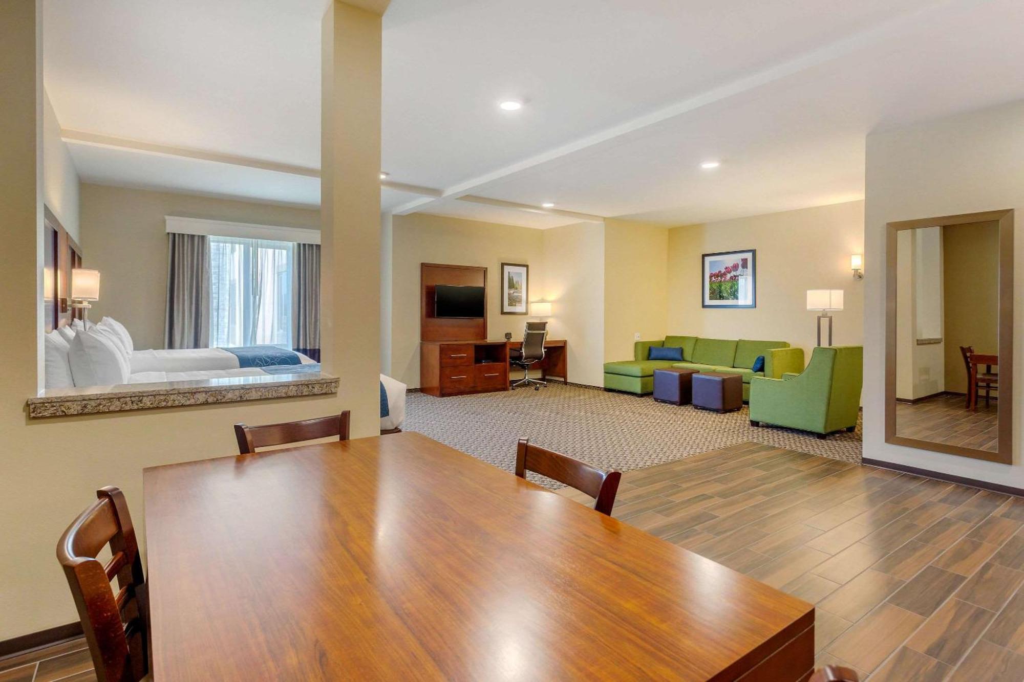 Comfort Suites Burlington Near I-5 Екстер'єр фото