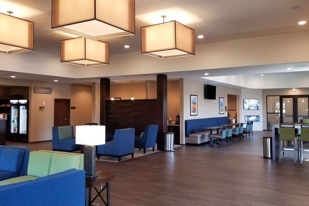 Comfort Suites Burlington Near I-5 Інтер'єр фото