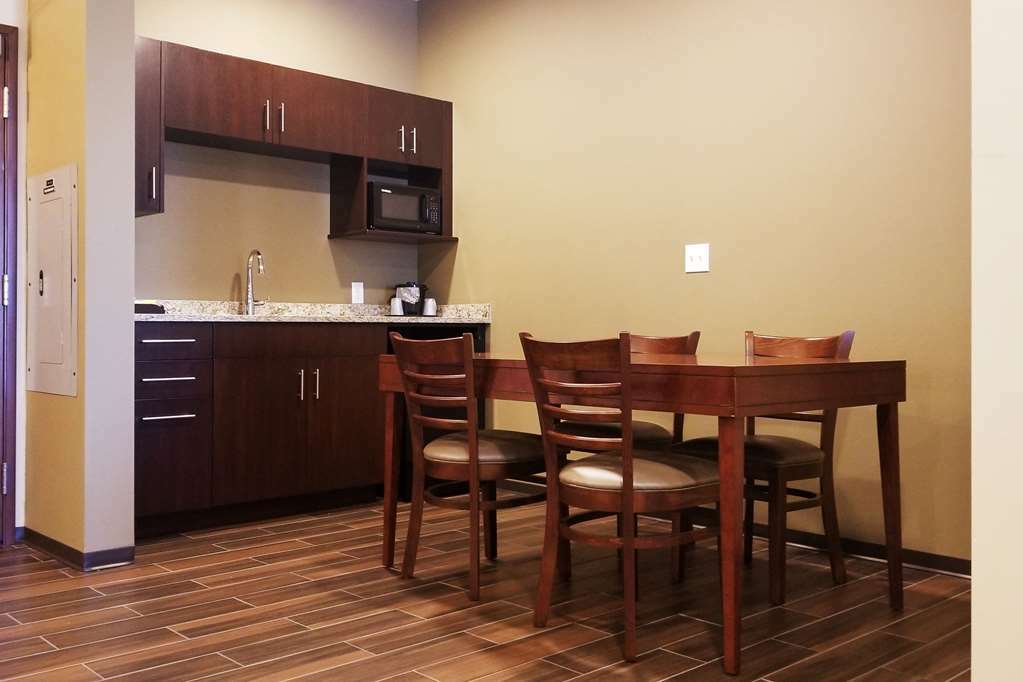 Comfort Suites Burlington Near I-5 Номер фото